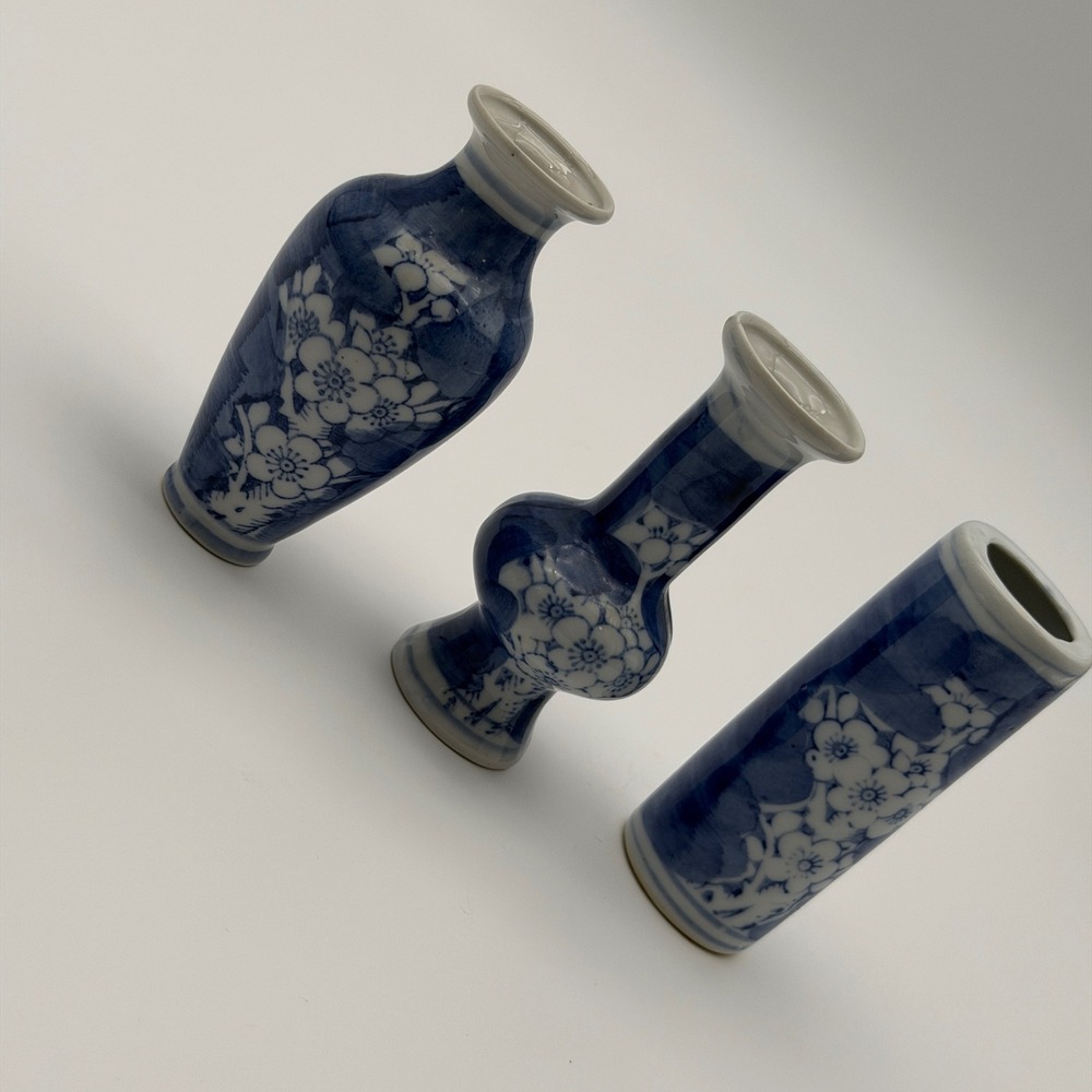 Set of 3 Blue and White‎ Porcelain Miniature Bud Vases Cherry Blossom Floral